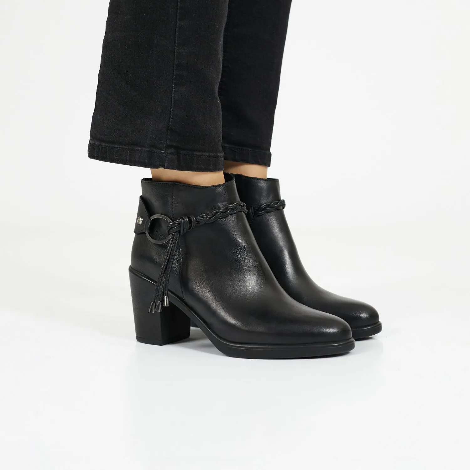 BOTA PACIFIC NEGRA