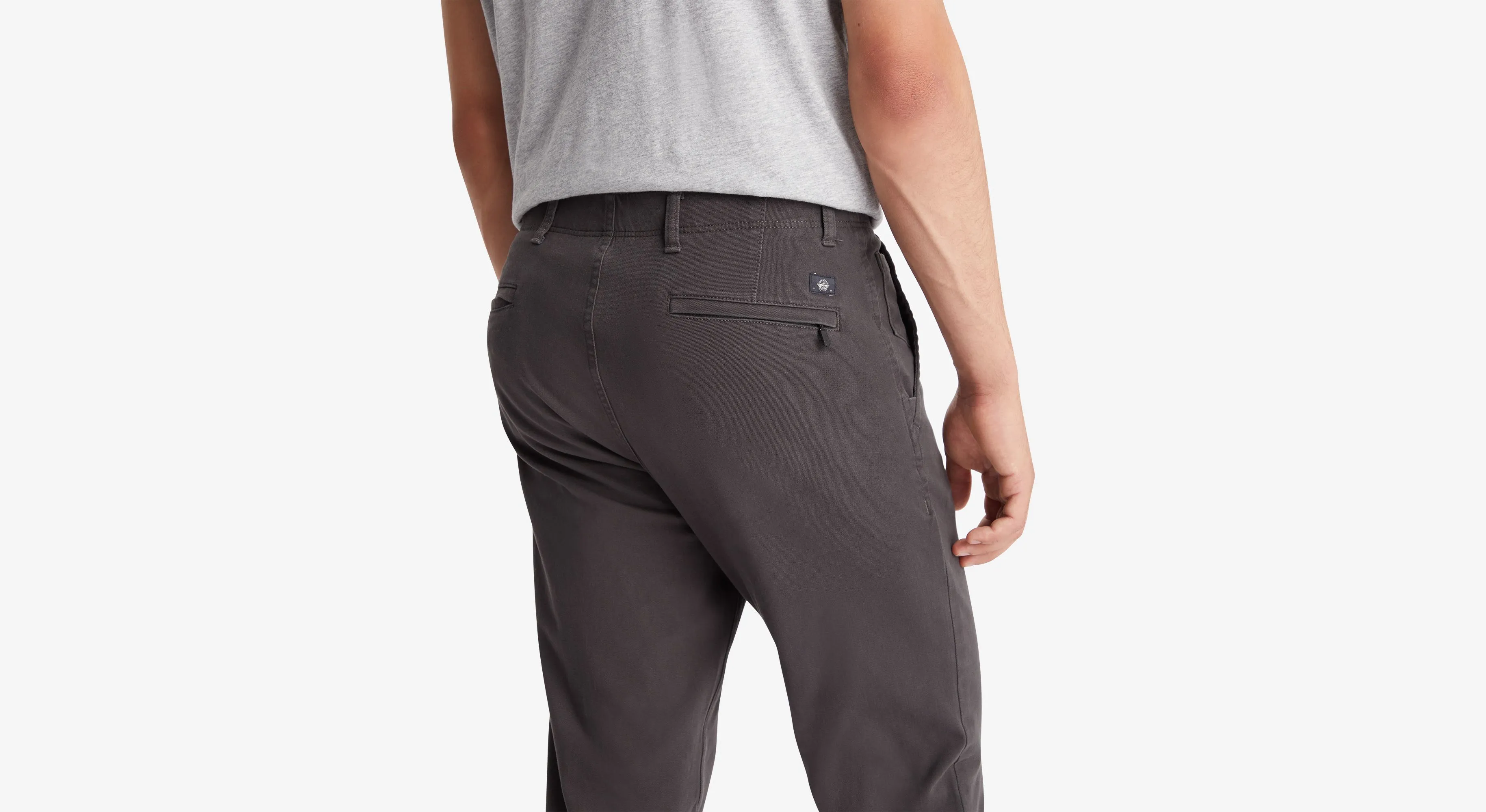 Men's Slim Fit Smart 360 Flex Alpha Khaki Pants