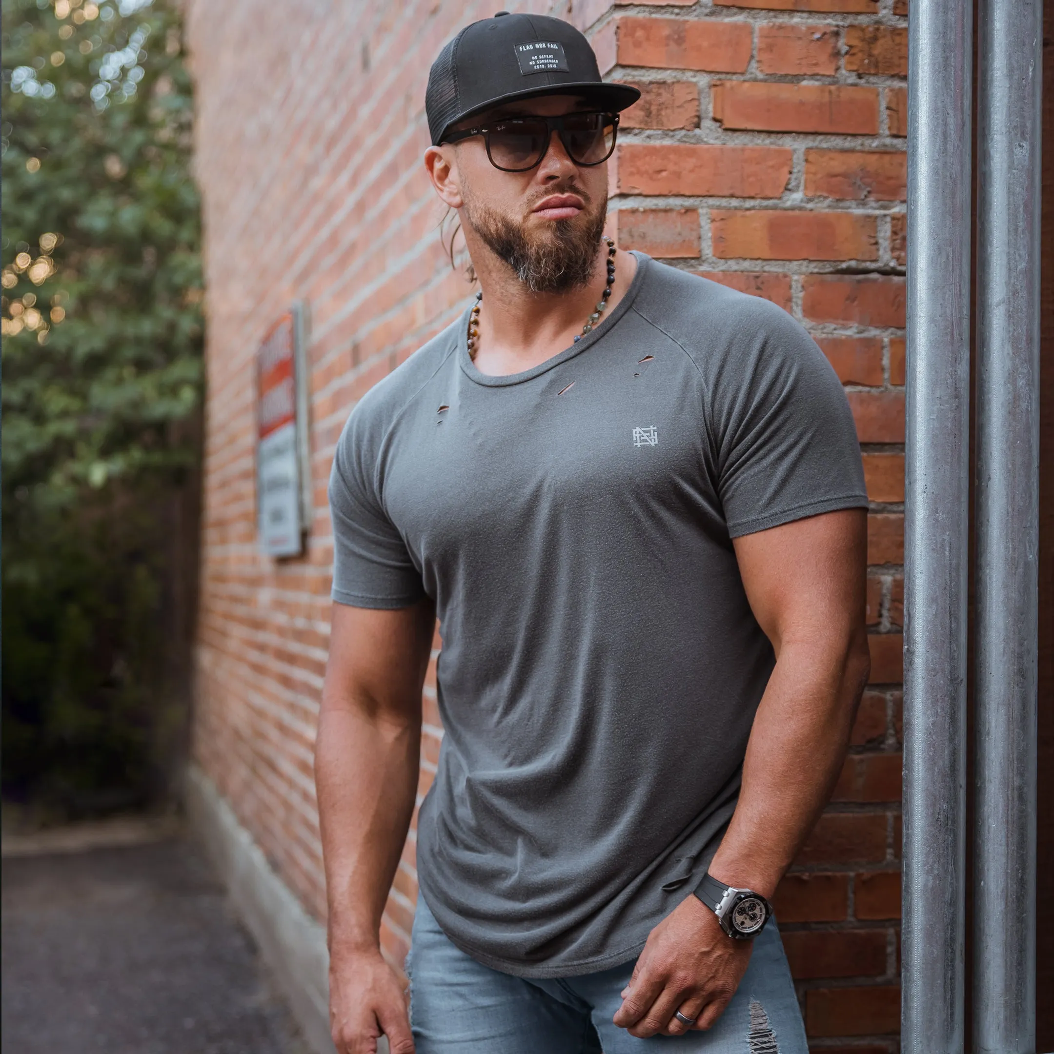 MOTO DISTRESSED TEE - BLACK